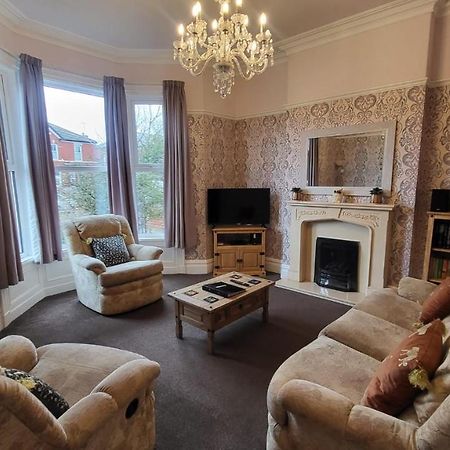 Stay - At Southport Holiday Home - Sleeps 6 エクステリア 写真