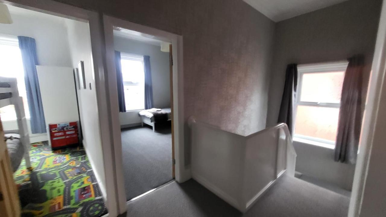 Stay - At Southport Holiday Home - Sleeps 6 エクステリア 写真